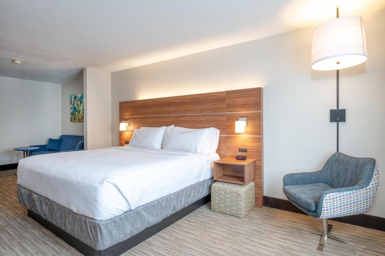 Holiday Inn Express Hotel & Suites Thornburg-S. Fredericksburg By Ihg Exterior foto